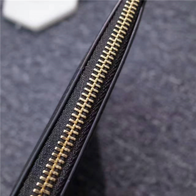 886-1105.jpg