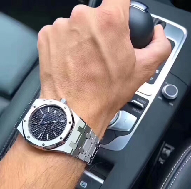 mmexport1542176507368.jpg