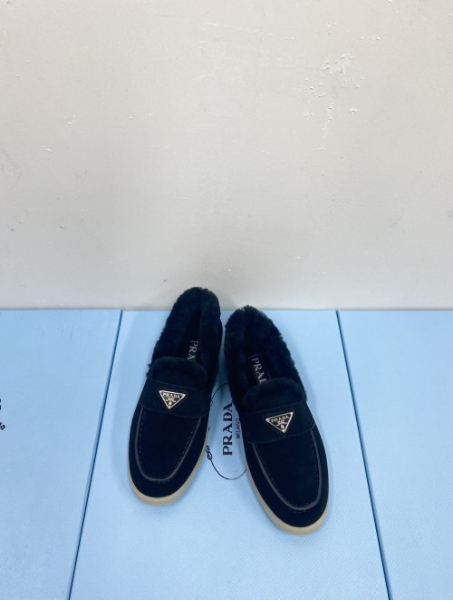 프라다 털 로퍼