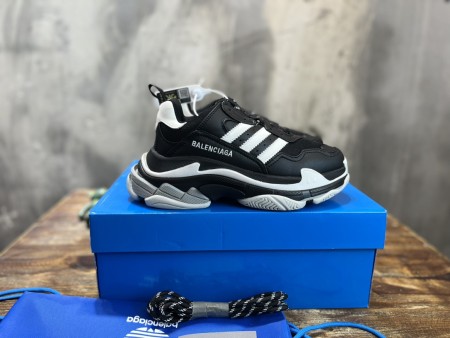 발렌시아가x아디다스 트리플 S