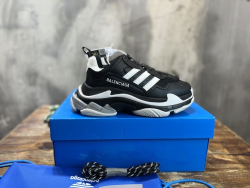 발렌시아가x아디다스 트리플 S