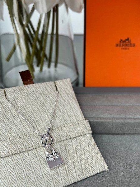 에르메스 목걸이