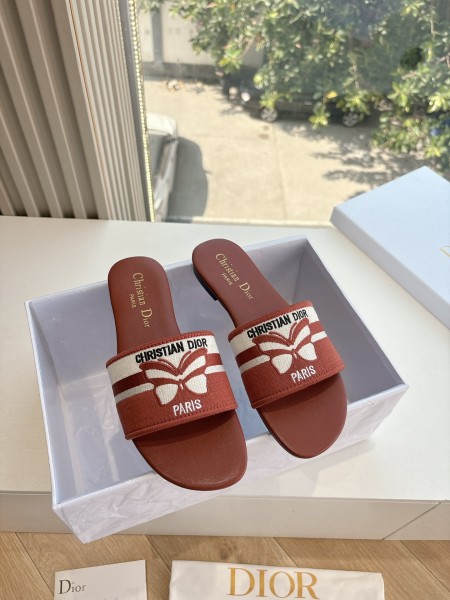 디올 슬리퍼