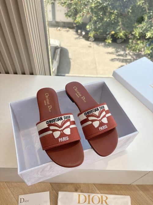 디올 슬리퍼