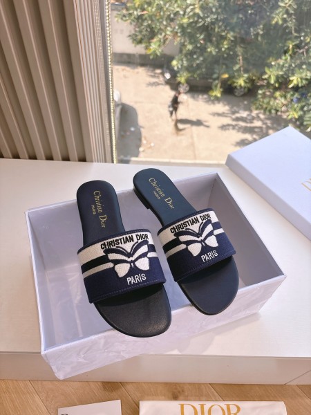 디올 슬리퍼