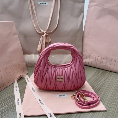 미우미우 미니 완더백