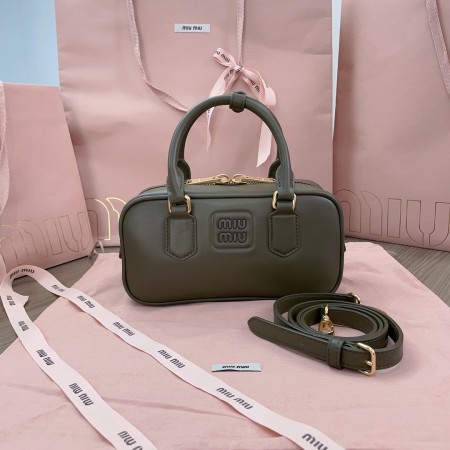 미우미우 아르카디 레귤러