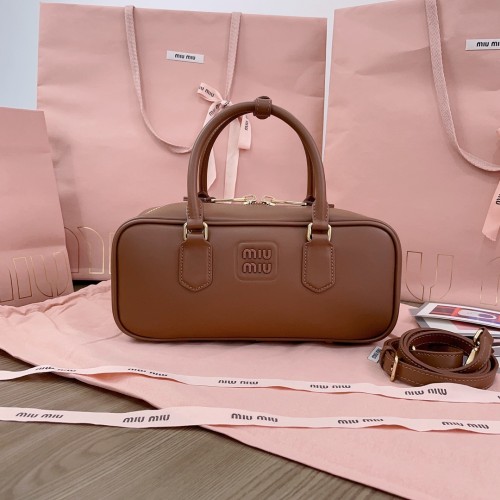 미우미우 아르카디 라지