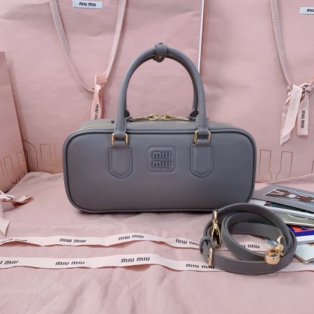 미우미우 아르카디 라지