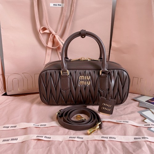 미우미우 마테라쎄 라지