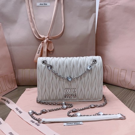 미우미우 마테라쎄 체인백 스몰