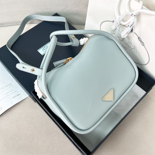 프라다 소프트 그레인