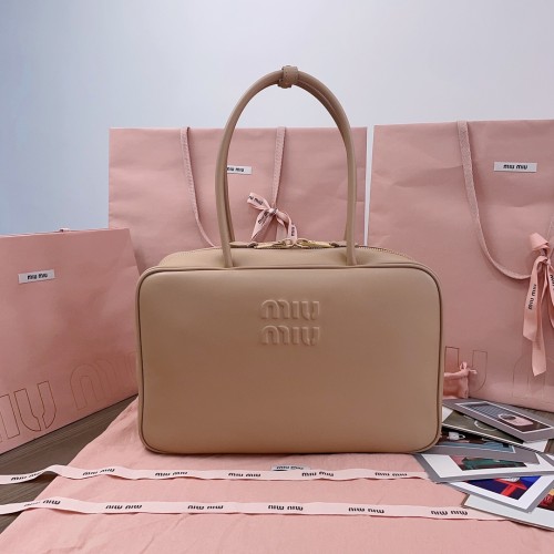 미우미우 아르카디