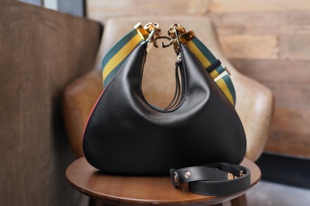 구찌 702823 숄더백