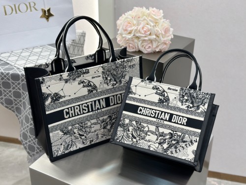 디올 토트백