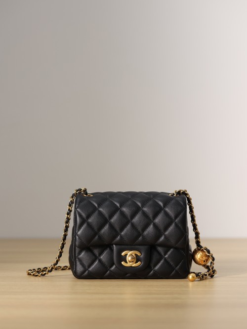 Mini flap bag