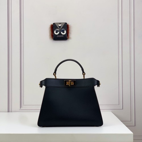 펜디 피카부 아이씨유