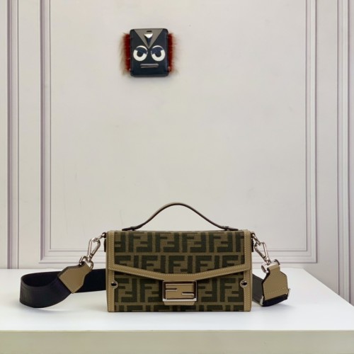 펜디 바게트 소프트 트렁크백