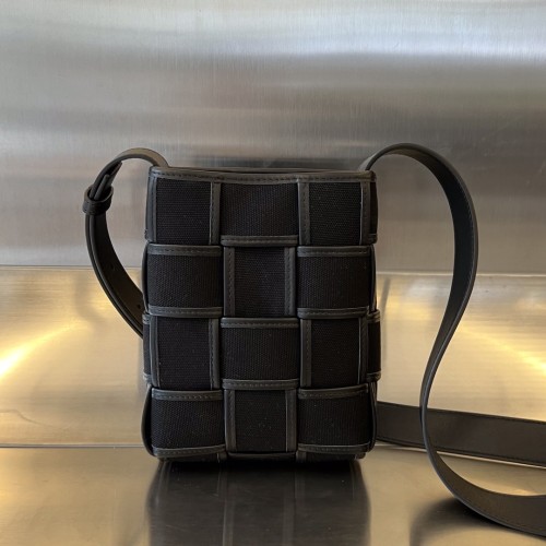 보테가 크로스백