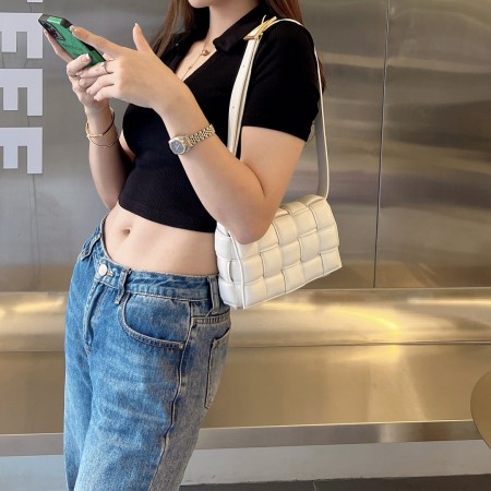 보테가 크로스백