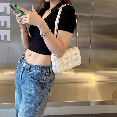 보테가 크로스백