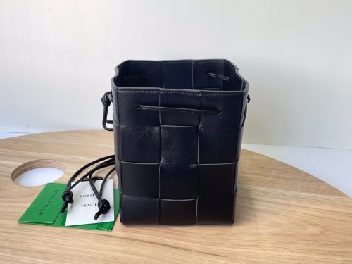 보테가 크로스백