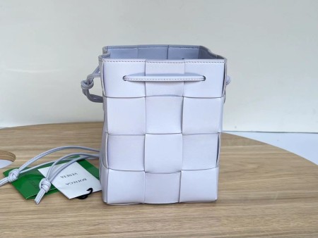 보테가 크로스백