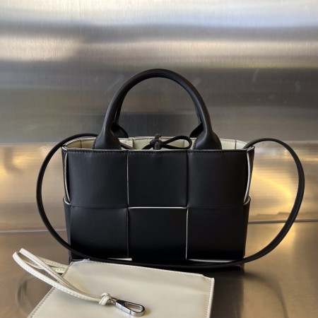 보테가 아르코 토트백