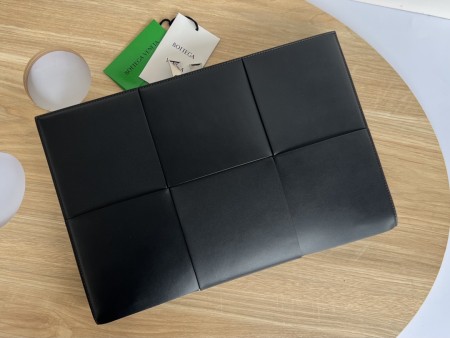 보테가 클러치백