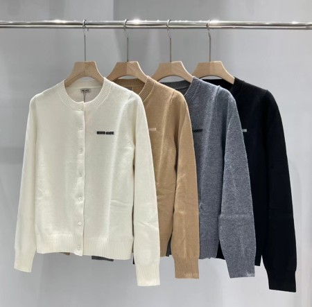 미우미우 가디건