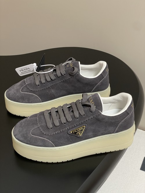 프라다 스니커즈