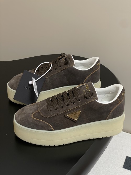 프라다 스니커즈