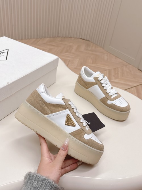 프라다 스니커즈