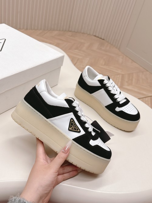 프라다 스니커즈