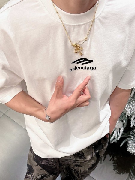 발렌시아가 반팔