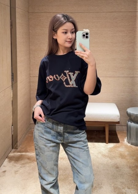 루이비통 남녀공용 반팔티