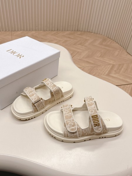디올 슬리퍼