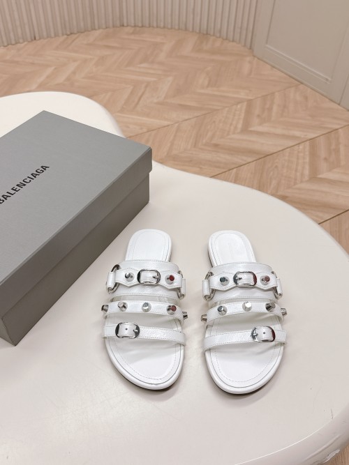 발렌시아가 슬리퍼