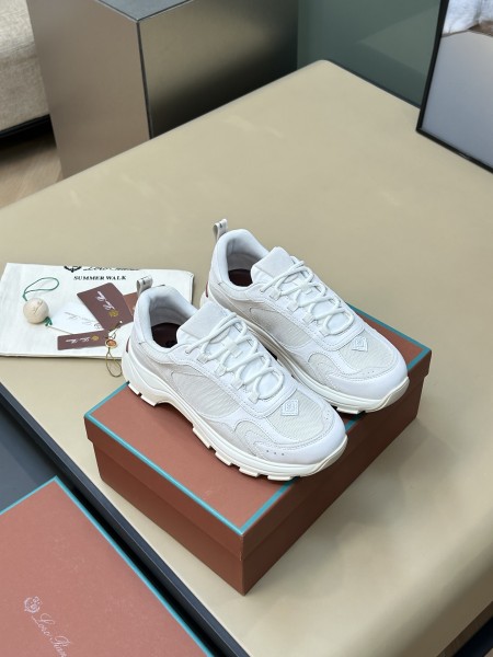 로로피아나 남자 스니커즈