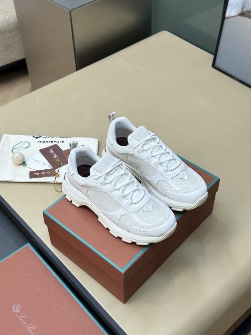 로로피아나 남자 스니커즈