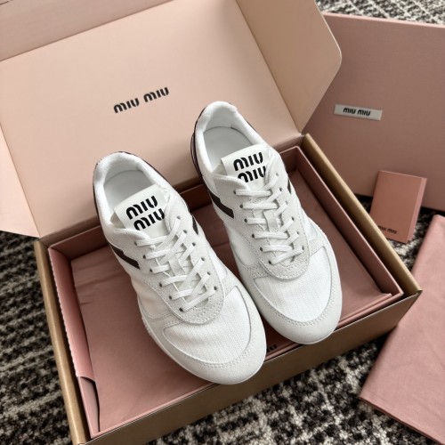 미우미우 스니커즈