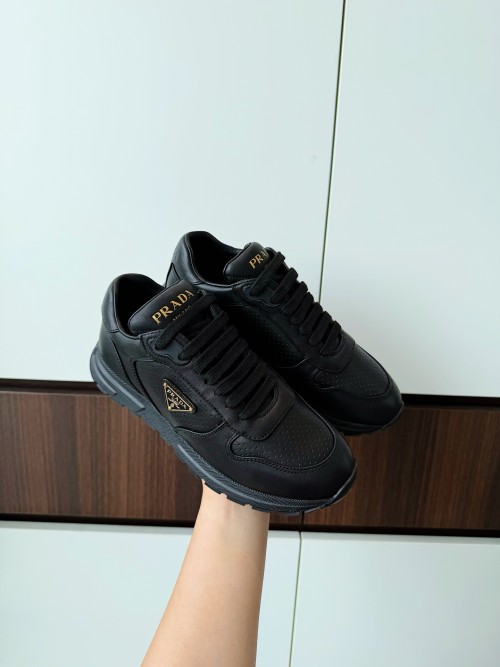 프라다 스니커즈