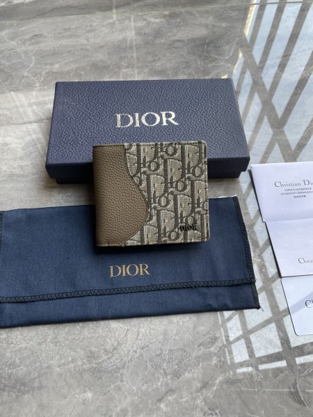 디올 반지갑