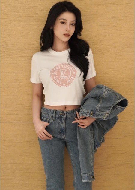 루이비통 크롭반팔