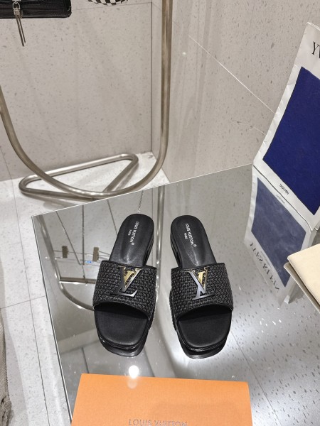 루이비통 슬리퍼