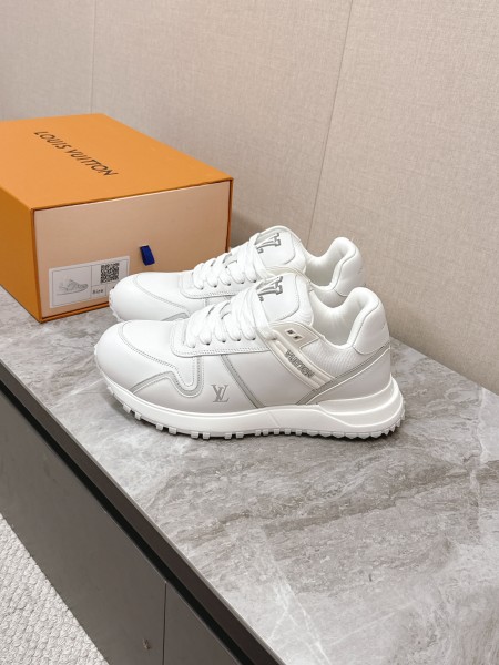 루이비통 스니커즈