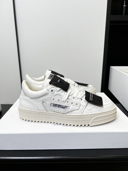 오프화이트 스니커즈
