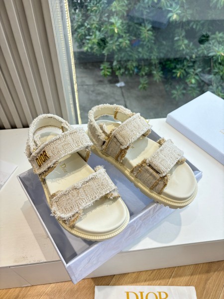 디올 샌들