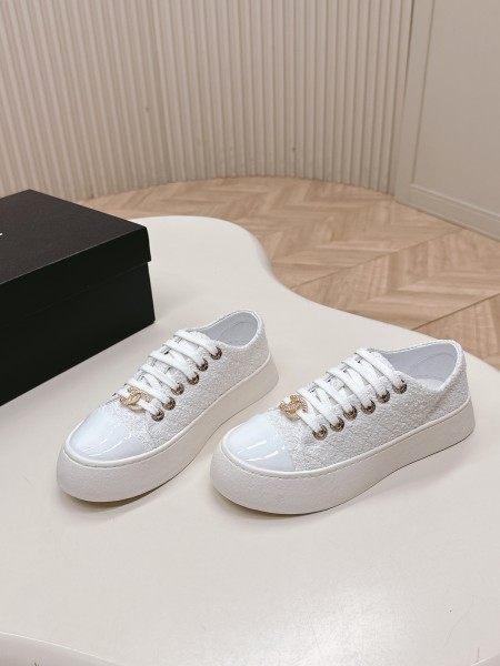 샤**넬 스니커즈