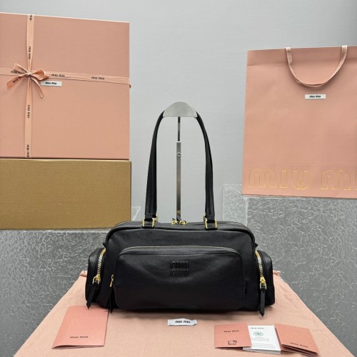 미우미우 포켓백